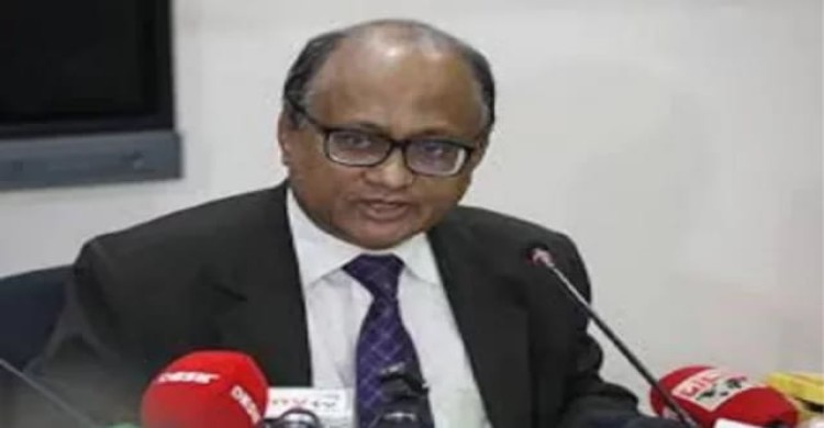 শেখ হাসিনা ও তার পরিবারের বিরুদ্ধে কয়েকটি দুর্নীতি মামলার রায় নভেম্বরে হতে পারে: দুদক চেয়ারম্যান