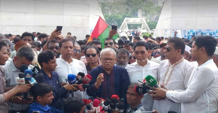 রক্তের দাগ এখনো শুকায়নি,  যেন দোসরদের পেতাত্মারা আত্মপ্রকাশ করতে না পারে: রিজভী