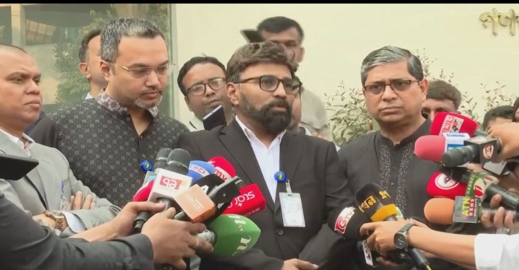 ঈদের আগেই ইমাম-মুয়াজ্জিনদের সম্মানী ভাতা দেওয়ার কাজ প্রাথমিকভাবে শুরু করবে সরকার